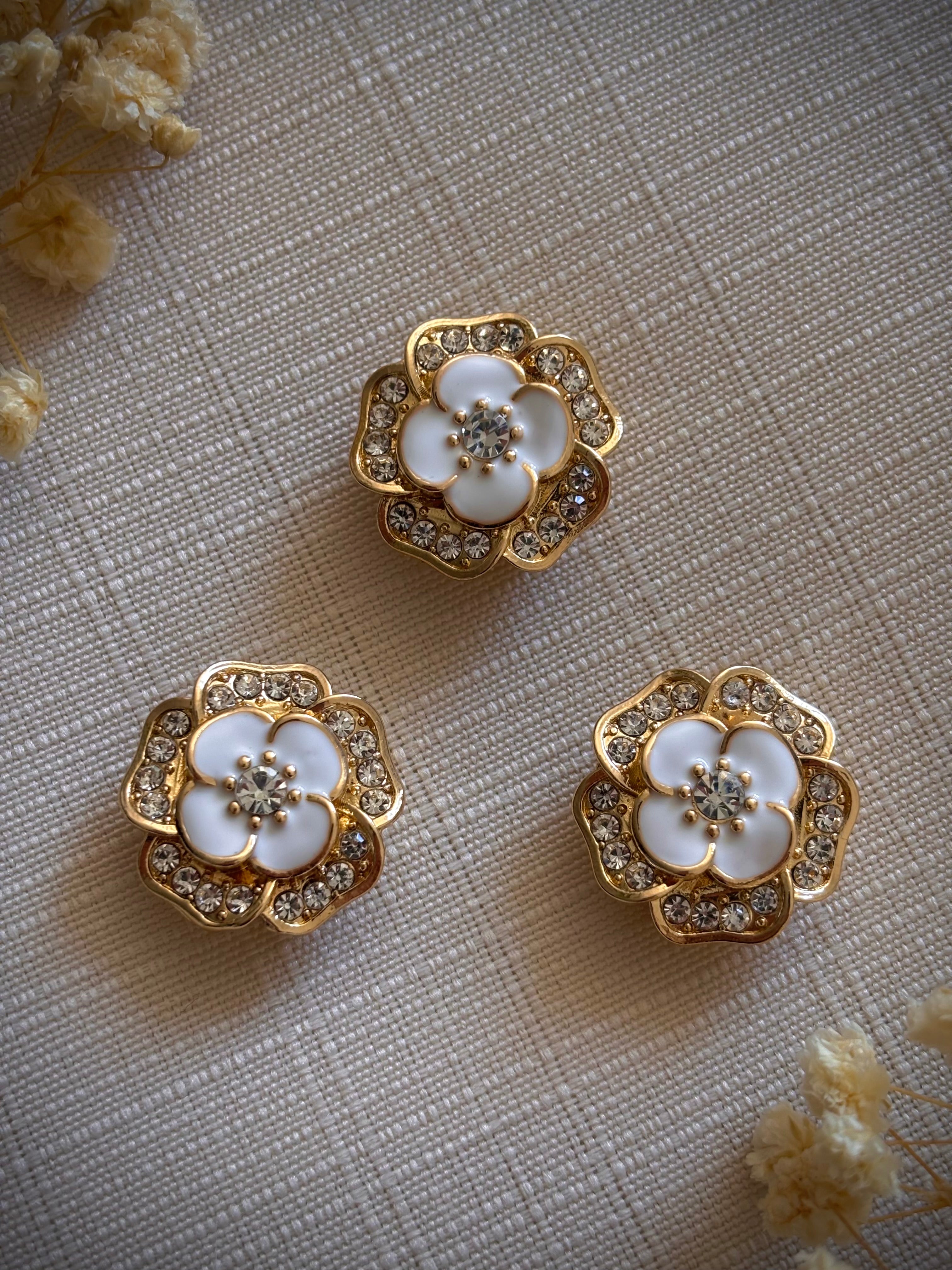 bijoux-de-bouton-fleur-strass-set-3-blanc-vue-de-face