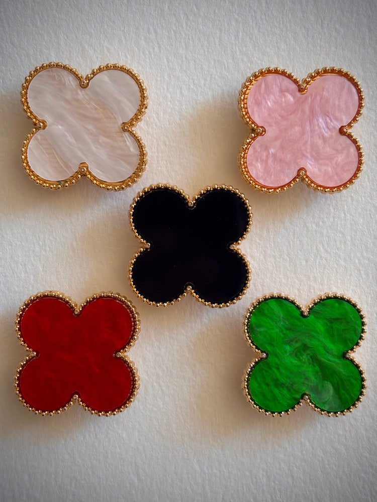 bijoux-de-bouton-trefles-4-feuilles-set-5-tous-coloris-vue-de-face